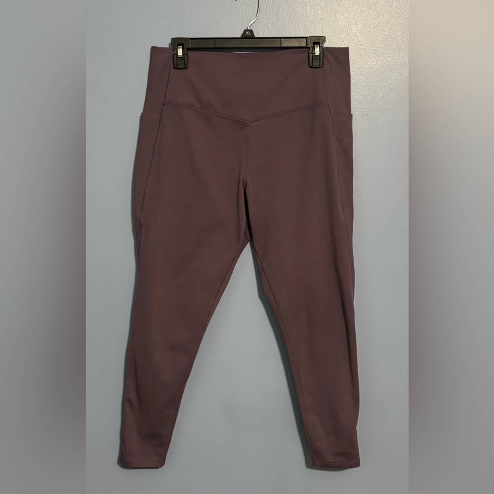 Danskin Women’s Lavender/Purple Leggings w/ Pockets EUC No Flaws XL